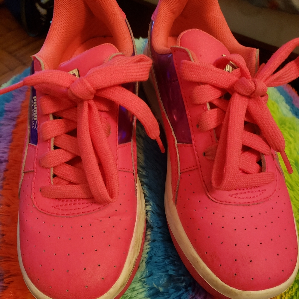 Girls Puma sneakers